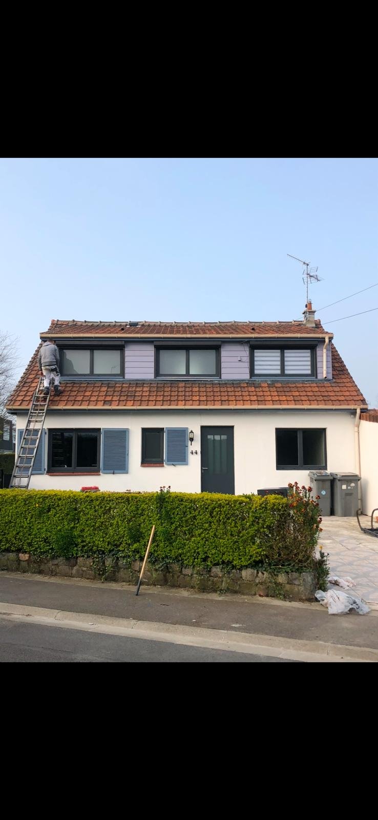 Peinture et traitement de façade Travaux de démoussage de toiture réalisés 59125